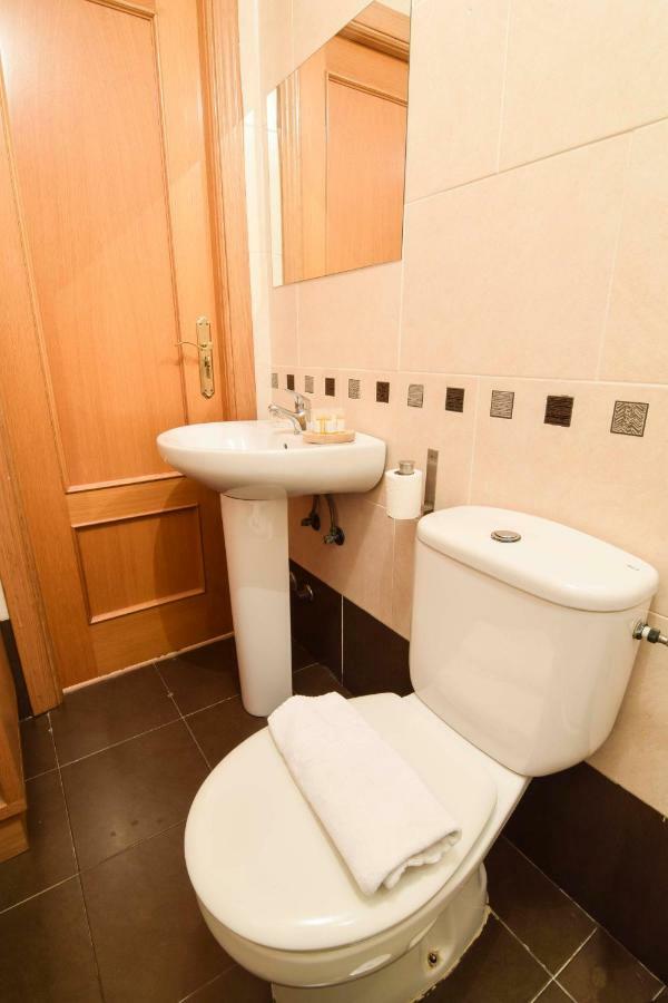 Letmalaga Gisela Appartement Buitenkant foto
